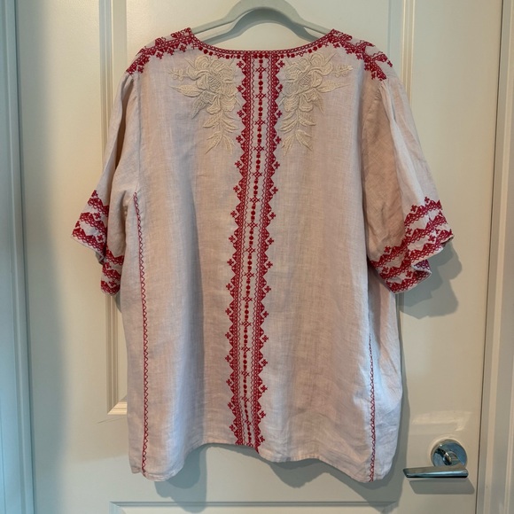 Johnny Was Embroidered Top 🌺🌹🌷 - Picture 5 of 5